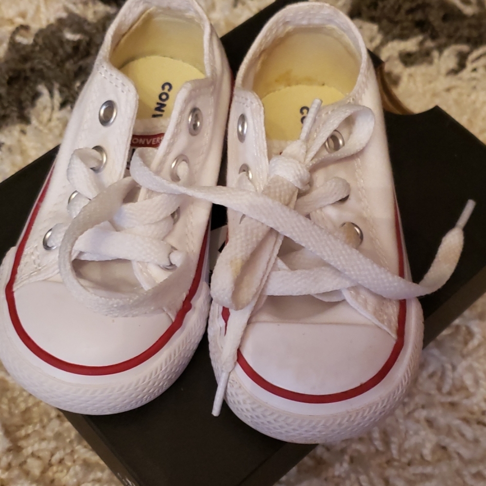 Toddler sneakers